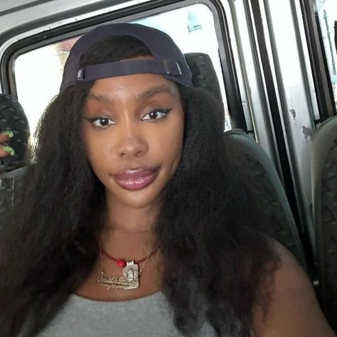 Sza Makeup, Sza Hair, Solana Rowe, Sza Singer, Western Artist, Gone Girl, Without Makeup, Natural Hairstyles, My Girl