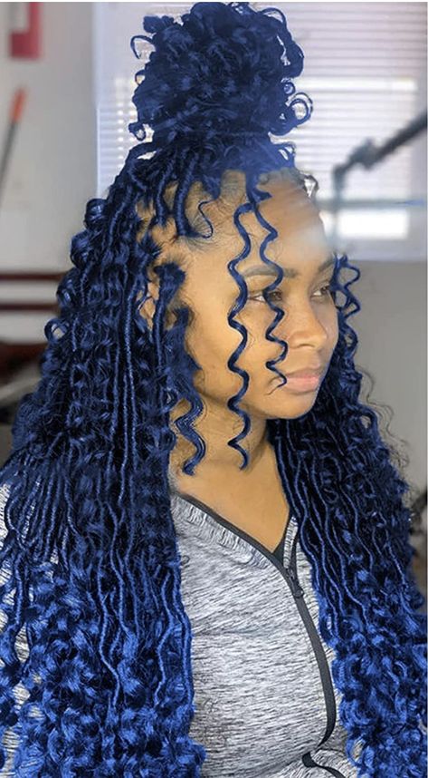 Blue Boho Braids, Dark Blue Braids, Tranças Faux Locs, Blue Faux Locs, Elegant Braided Hairstyles, Blue And Black Braids, Black Braids Hairstyles, Boho Knotless, Hair Color Orange