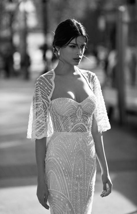 Wedding dresses Gali Karten 2017 Gali Karten, Unique Wedding Gowns, Mod Wedding, Wedding Dress Inspiration, Bridal Couture, Inspiration Mode, Dream Wedding Dresses, Wedding Looks, Bridal Collection