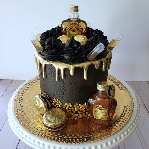 Crown Royal Birthday Cake, Black And Gold Crown, Crown Royal Cake, 21st Bday Cake, Liquor Cake, Boyfriends Birthday Ideas, Chocolate Swiss Meringue Buttercream, Black And Gold Cake, 21 Bday