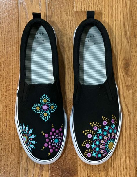 Dot Mandalas for Beginners | I used multisurface acrylic paints on these canvas shoes, but I had to go over each dot several times- is it better to use fabric paint (or some other... Sharpie Canvas Shoes, Mandala Art On Shoes, Mandala Shoes, Casual Hand Painted Canvas Shoes, Hand Painted Slip-on Casual Sneakers, Doodle Shoes, Artistic Hand Painted Slip-on Sneakers, Fabric Paint, Painted Shoes