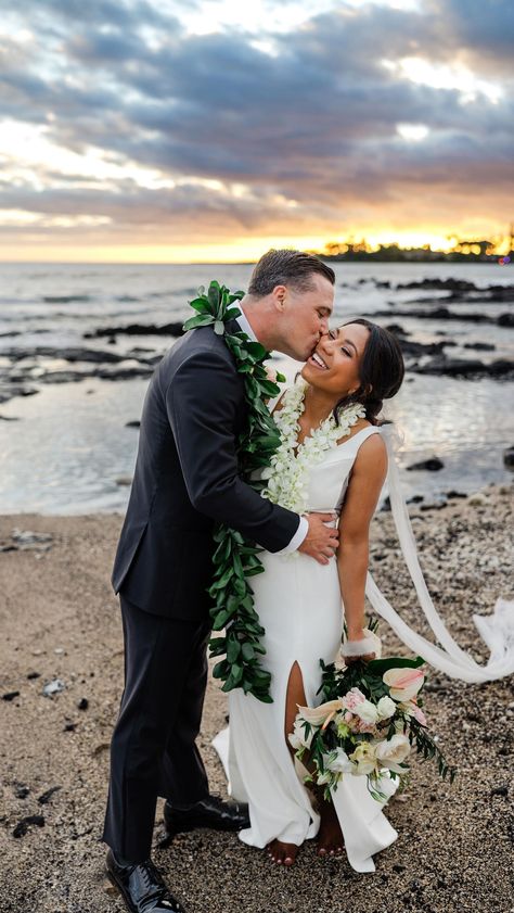 Pineapple Wedding, Island Elopement, Big Island Wedding, Hawaii Elopement, Sand Ceremony, Wedding Planning Services, Wedding Site, Beach Elopement, Elopement Locations