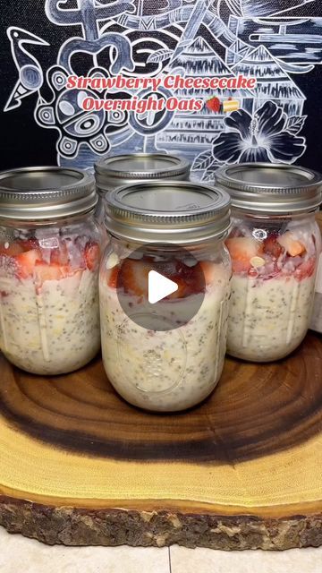 Overnight Oats Videos, Chia Seed Pudding Almond Milk, Strawberry Cheesecake Overnight Oats, Yogurt Bowls, Kids Recipe, Instagram Recipes, Cheesecake Pudding, Oat Smoothie, Overnight Oats Healthy