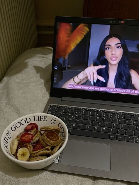 watching tam kaur Aesthetic Youtubers To Watch, Tam Kaur Vision Board, Romantizing My Life, Tam Kaur Profile, Watching Youtube Aesthetic, Tam Kaur Aesthetic, Level Up Aesthetic, Tam Kaur, Working On Me