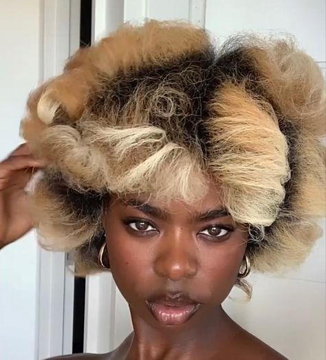 Short 4c Hair, 4c Curls, Inspired Hairstyles, Beehive Hair, Beauty Hair Color, Natural Hair Short Cuts, Goddess Hairstyles, 4c Hair, Blow Out