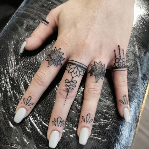 Cover Up Finger Tattoos, Jade Tattoo, Henne Tattoo, Toe Tattoos, Small Finger Tattoos, Finger Tattoo For Women, Finger Tats, Hand And Finger Tattoos, Tattoo Cover Up