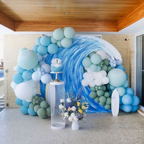 Backdrop Sea Theme, Wave Decorations Party, Ocean Birthday Backdrop, Surfs Up Decorations, Ocean Party Backdrop, Wave Balloon Garland, Beach Theme Balloon Decor, Ocean Theme Birthday Decorations, Wave Party Decorations