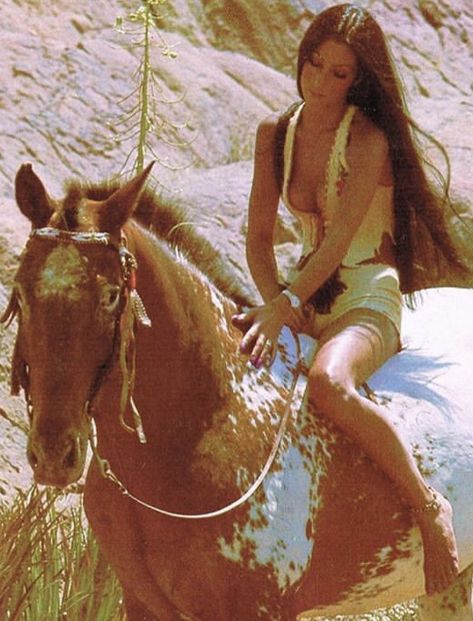 Pin Up Photos, Mazzy Star, Cowgirl Aesthetic, Kathy Ireland, Vintage Americana, Horse Girl, The Ranch, Lana Del Rey, Vintage Photos