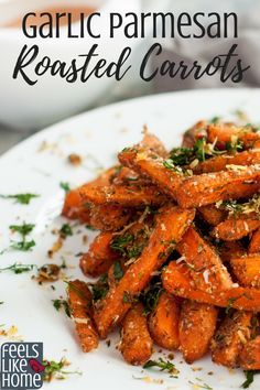 Garlic Parmesan Roasted Sliced Carrots - This is the best roasted carrots recipe you will find! It's healthy, simple, quick, and easy because they're baked in the oven. Includes rosemary and other herbs. Savory, low carb, keto, and paleo. Best Roasted Carrots, Carrots Recipe Healthy, Parmesan Roasted Carrots, Carrots In Oven, Roasted Baby Carrots, Baby Carrot Recipes, Sliced Carrots, Roasted Carrots Recipe, Carrots Recipe