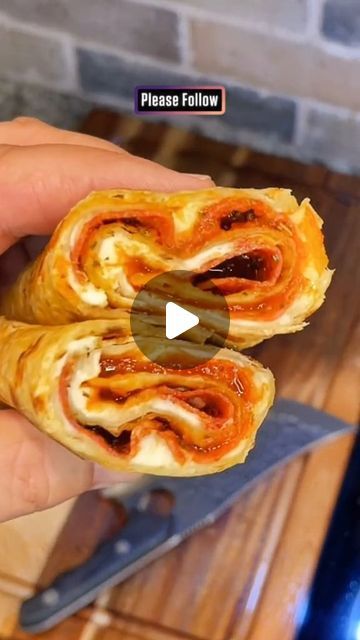 Ellen | Keto & Kitchen finds on Instagram: "Pizz Roll. Let's go. Pepperoni, mozzarella, tortilla down. Flip it. That's sauce. Italian. Brown the back of the tortilla. Roll it up and enjoy. 

Recipe by @chefbobate
🔥 Follow @keto.ellen for more keto recipes and tips⁣. ⁠
⁣⁠
⁣
⁣⁠
⁣⁣⁠#keto #ketorecipes #weightlossfood #weightlossrecipes" Low Sugar Diet Recipes, Pizza Roll Up, Pepperoni Rolls, Tortilla Rolls, Pizza Roll, Keto Journey, Perfect Pizza, High Fat Foods, Pizza Rolls