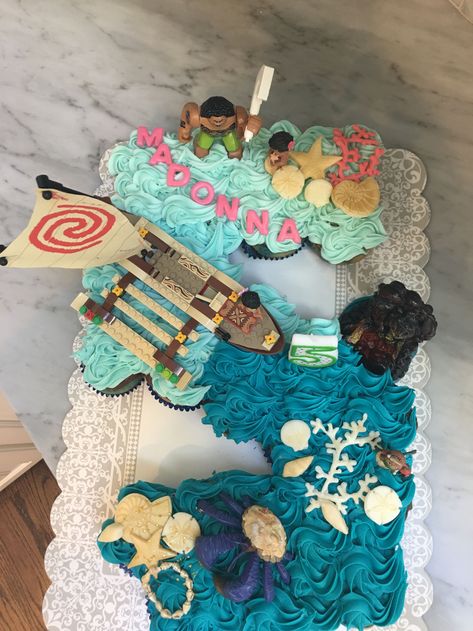 5th birthday beach scene maui moana sailboat seashells Moana Number Cake, Moana Cupcake Ideas, Moana Cake Ideas, Moana Birthday Cake Ideas, Moana Cupcakes, Moana Cupcake, Moana Birthday Cake, Moana Birthday Party Theme, Moana Theme Birthday