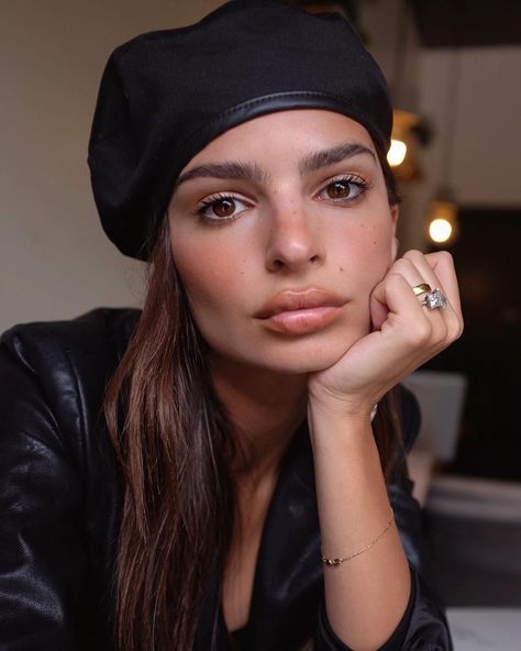 Glossier Face Mask, Emrata Instagram, Joanna Vargas, Emily Ratajkowski Style, Exfoliating Face Wash, Skincare Inspiration, Best Makeup Artist, Gone Girl, Skin Care Steps