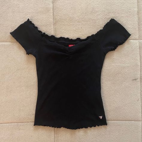 2000s Fashion Tops, Black Off The Shoulder Top Outfit, Black Top Aesthetic, Ballerina Aesthetic, Y2k Blouse, Black Off The Shoulder Top, Girls Y2k, Black Lace Blouse, Regina George