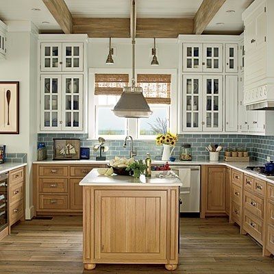 Coastal Kitchens, Nautical Kitchen, Two Tone Kitchen Cabinets, Coastal Kitchen Design, Beach House Kitchens, Casa Country, Decor Ikea, Popular Kitchens, Cottage Kitchens