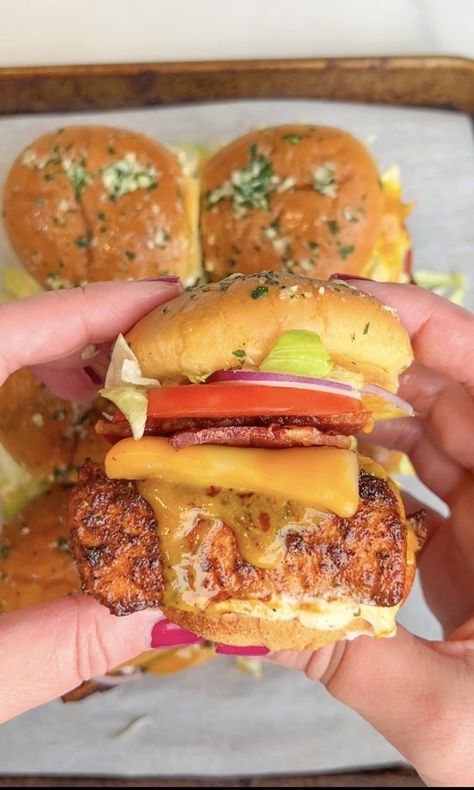 Salmon Sliders Hawaiian Rolls, Salmon Sliders Recipes, Salmon Slider, Fish Sliders, Salmon Sliders, Crispy Honey Chicken, Chicken Blt, Batch Baking, Restaurant Copycat Recipes