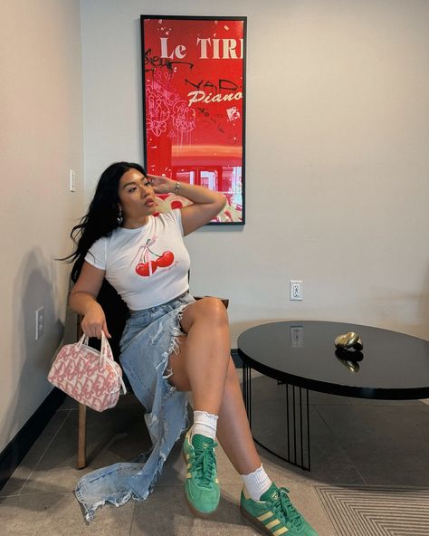 🍒💚 🔍: @FashionNova Sweet Like Me Cherry Top + On Point Distressed Denim Maxi Skirt Cut Offs Outfit, Maxi Denim Skirt Outfit, Summer Outfits Edgy, Streetwear Baddie, Casual Trendy Outfits, Fashion Week Dresses, Comfort Clothing, Maxi Denim Skirt, Cute Modest Outfits