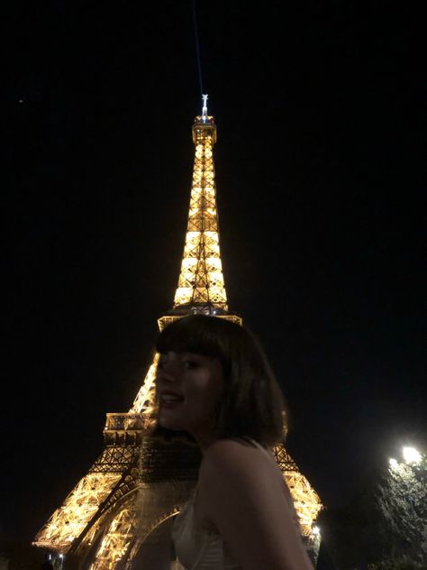 Paris aesthetic, Paris at night, France, Eiffel Tower, Paris lifestyle, Eiffel Tower at night 2024 Checklist, Paris Picture Ideas, Efile Tower, Paris Lifestyle, Night Picnic, Eiffel Tower At Night, Aesthetic Paris, France Eiffel Tower, Night Shot