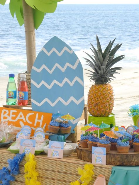 Surfin' Safari Surf themed birthday party via Kara's Party Ideas | KarasPartyIdeas.com #surfparty (7) Surfer Party, Surf Birthday Party, Surf Birthday, Surf Party, Tropical Birthday Party, Beach Birthday Party, Luau Birthday Party, Fiesta Tropical, Beach Themed Party