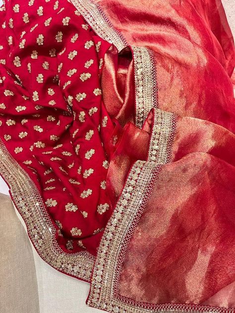 Tissue Organza Saree, Zardozi Border, Heavy Blouse, Best Indian Wedding Dresses, Indian Wedding Gowns, Bridal Sarees South Indian, Latest Blouse Designs Pattern, Indian Bridal Sarees, Indian Outfits Lehenga