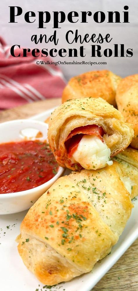 Snack Ideas With Crescent Rolls, Easy Recipes With Croissant Dough, Crossaint Appetizer, Lunch Ideas With Crescent Rolls, Pizza Cresent Roll, Pizza Croissants Crescent Rolls, Appetizer Made With Crescent Rolls, Croissant Pepperoni Rolls, Crosont Recipes Dinner Crescent Rolls