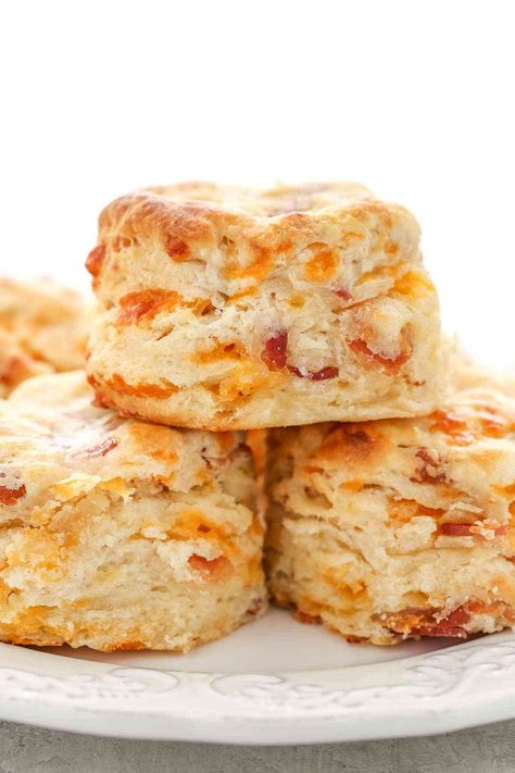 Soft, tall, buttery, and flaky buttermilk biscuits filled with cheddar cheese and bacon. These Bacon Cheddar Biscuits are perfect for breakfast or dinner! Cheddar Bacon Biscuits, Bacon Cheddar Biscuits, Bacon Biscuits, Live Well Bake Often, Cheese Scones, Queso Cheddar, Cheddar Biscuits, Sweet Water, Biscuits Recipe