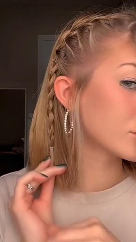 Hairstyle For Short Hair Braid, Hairstyles For Birthday Party Short Hair, Short Hair Styling Ideas Shoulder Length, 2 Braids On Short Hair, 2 Braids For Short Hair, Outdoorsy Hairstyles Short Hair, Easy Braids Short Hair Tutorials, Cute Short Hair Braided Hairstyles, French Braids Short Hair Tutorial