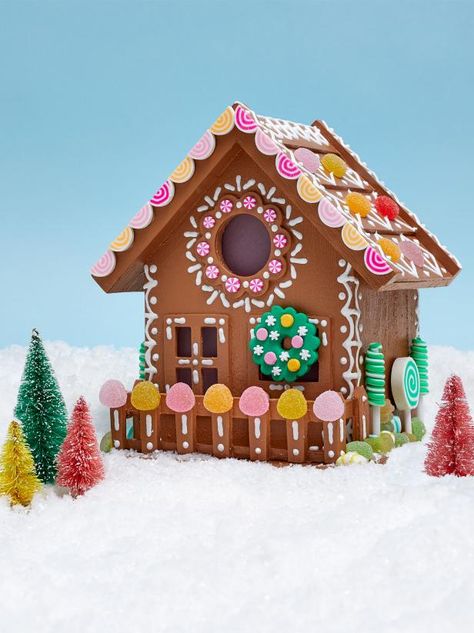 Faux Gingerbread, Cardboard Gingerbread House, Gingerbread House Ideas, Gingerbread Cottage, Cool Gingerbread Houses, Decorating With Sticks, House Gift Box, Christmas Card Display, Gingerbread Diy