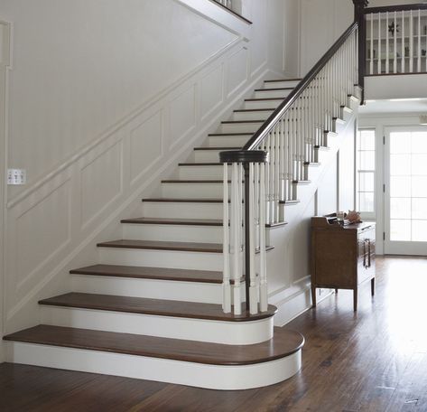 Interior staircases: repairing, replacing or repositioning Staircase Victorian, Banister Remodel, Farmhouse Stairs, Wooden Staircase, Narrow Entryway, Staircase Handrail, Beautiful Stairs, Interior Staircase, Staircase Railings