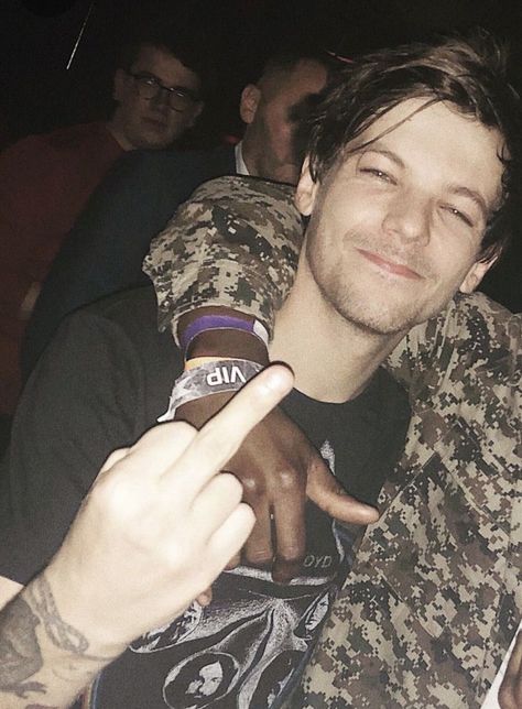 Luis Tomlinson, Beautiful Blue Eyes, I Need More, Louis Williams, 1d And 5sos, I Love One Direction, Look At The Stars, Larry Stylinson, Louis Tomlinson