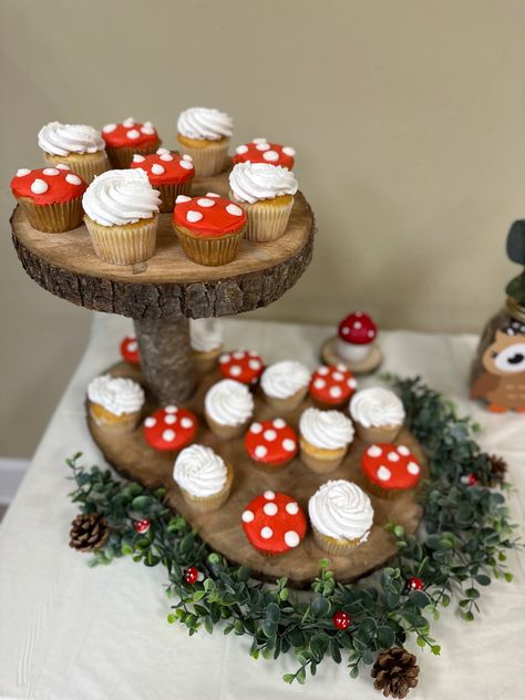 Cupcake Buttercream Frosting, Forest Baby Shower Ideas, Forest Baby Shower Theme, Mushroom Cupcakes, Cupcakes Baby Shower, Enchanted Forest Baby Shower, Whimsical Baby Shower, Fairy Baby Showers, Forest Baby Showers