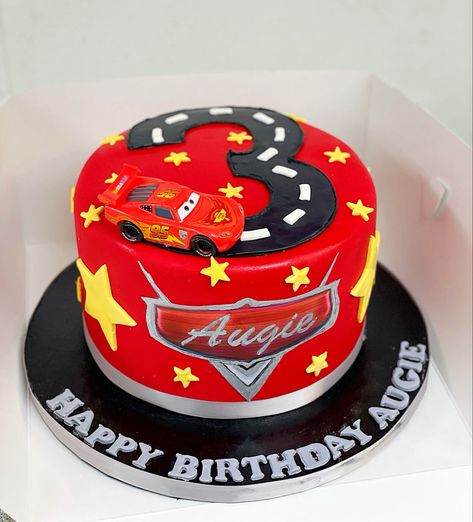 Lightning Mcqueen 3rd Birthday Cake, Small Lightning Mcqueen Cake, Lighting Mcqueen Cake Ideas, Lightning Mcqueen Cake Ideas, Mc Queen Birthday Party, Mcqueen Cake Design, Lightening Mcqueen Cakes, Cars Mcqueen Cake, Cars Theme Birthday Party Cake