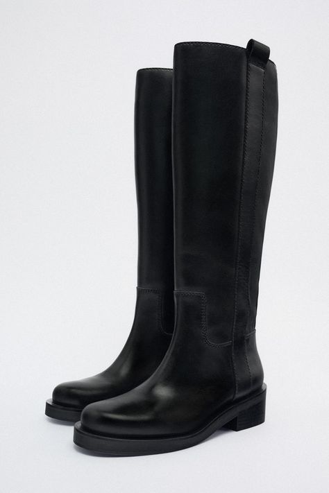 Leather Knee High Boots Outfit, Knew High Boots, Flat Leather Boots, Black Leather Knee High Boots, Knee High Boots Flat, Rider Boots, Zara Boots, Leather Knee High Boots, Low Heel Boots