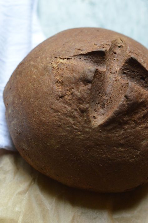 foodwanderings: Dark Pumpernickel Rye Bread Diy Pumpernickel Bread, Dark Pumpernickel Bread Recipe, Best Pumpernickel Bread Recipe, Easy Dark Rye Bread Recipe, Dark Rye Bread Recipe, Pumpernickel Rye Bread, Pumpernickel Bread Recipe, Bread Bowl Recipe, Rye Bread Recipes