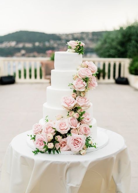 White Cake With Pink Flowers, Wedding Cake Pink Flowers, Cake With Pink Flowers, Pink Rose Wedding Cake, Classy Wedding Cakes, Wedding Cake With Pink, Southern Wedding Cakes, Wedding Palettes, Pink Rose Wedding