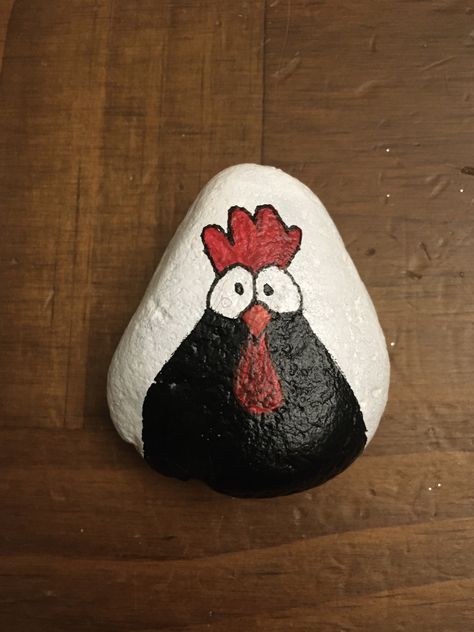 Painted Rock Chicken, Rooster Painted Rocks, Chicken Rock Painting, Terra Cotta Bird Bath, Painting Bricks, Rooster Painting, Crafty Fox, Painted Rock Animals, Story Stones