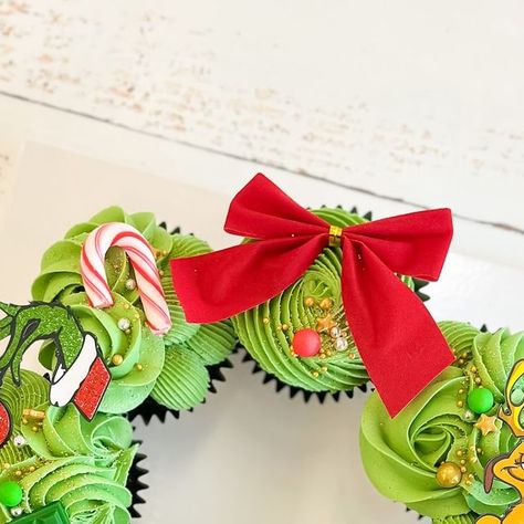 Grinch Themed Cupcakes, Grinch Cupcakes Ideas, Mint Ganache, Grinch Cupcakes, White Chocolate Ganache Filling, Weeks Till Christmas, Grinch Baby, Grinch Birthday, Ganache Filling