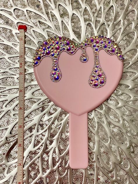 Rhinestone Drip Heart Mirror - Etsy Rhinestone Mirror, Light Pink Heart, Rhinestone Designs Templates, Pocket Mirrors, Heart Mirror, Handheld Mirror, Diy Rhinestone, Light Pink Color, Hand Mirror