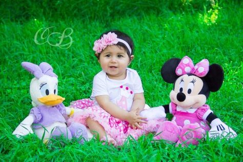 Minnie Mouse Photo Shoot Ideas 2nd Birthday, Minnie Mouse Photo Shoot Ideas, Minnie Mouse Photo Shoot, Bday Pics, Birthday Photo Shoot, Mouse Photos, Photo Shoot Ideas, Minnie Party, Minnie Birthday