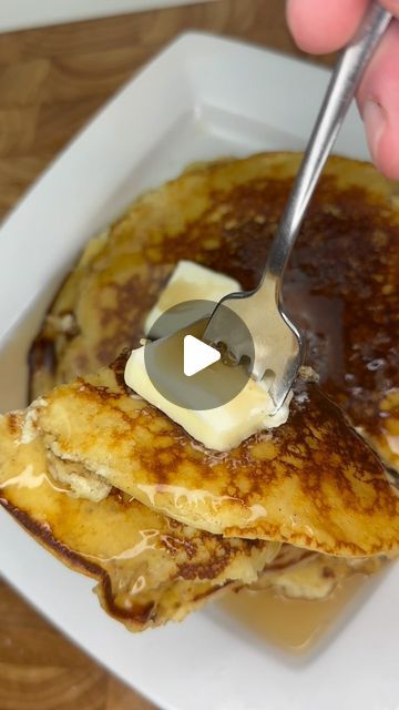 Keto With Scotty on Instagram: "Keto Cottage Cheese Pancakes

#### Ingredients:
- 2 cups cottage cheese (full-fat)
- 6 large eggs
- 1 cup almond flour
- 1 tsp baking powder
- 1/2 tsp salt
- Sweetener to taste (like erythritol or stevia, optional)

#### Instructions:

1. **Blend Ingredients**: In a blender, combine the cottage cheese, eggs, almond flour, baking powder, salt, and sweetener (if using). Blend until smooth and well combined.

2. **Preheat Pan**: Heat a non-stick skillet or griddle over medium heat and lightly grease with butter or coconut oil.

3. **Cook Pancakes**: Pour small amounts of batter onto the skillet (about 1/4 cup per pancake). Cook for 2-3 minutes, or until bubbles form on the surface. Flip and cook for another 2-3 minutes until golden brown.

4. **Serve**: Enjoy t Keto Cottage Cheese Pancakes, Keto Cottage Cheese, Almond Flour Baking, Cottage Cheese Eggs, Cottage Cheese Pancakes, Breakfast Keto, Cheese Pancakes, Cottage Cheese Recipes, Pancakes Ingredients