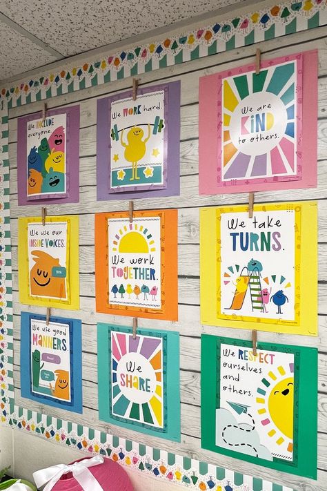 Early Childhood Education Bulletin Board, All About Me Teacher Bulletin Board, Art Display Classroom Preschool, Happy Place Classroom Decor, Happiness Bulletin Board Ideas, Kindergarten Display Board Ideas, Colors Bulletin Board Preschool, Bulletin Board Themes Classroom, Pre K Classroom Bulletin Boards