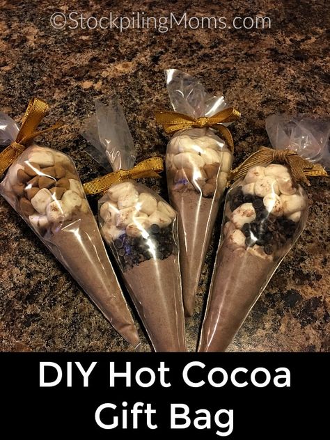 Diy Hot Cocoa Gift, Hot Cocoa Gift Ideas, Hot Cocoa Mix Gift, Diy Hot Chocolate Mix, Hot Chocolate Favors, Hot Cocoa Party, Chocolate Party Favors, Hot Chocolate Mix Recipe, Diy Hot Cocoa