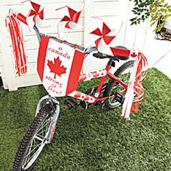 Display real size picture of Bicycle makeover: Decorate your bike for Canada Day Bicycle Makeover, Canadian Decor, Happy Birthday Canada, Bike Parade, Canada Day Party, Bike Decorations, Bicycle Decor, Rock Climbing Gear, 17 Agustus