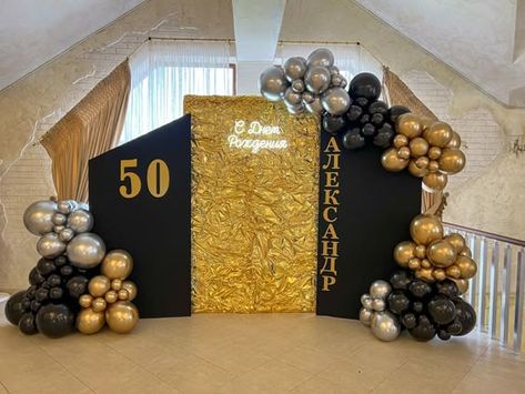 #birthdaydecor #partyplanning #celebrationideas #eventdecor #birthdayparty #decorinspiration #DIYdecor #partydecorations #birthdayfun #festivedecor Men Backdrop Ideas, 50th Male Birthday Party Ideas, Birthday Backdrop For Men, Black And Gold Party Decorations, 30th Anniversary Parties, Diy Photo Booth Backdrop, Prom Backdrops, Birthday Decorations For Men, Creative Birthday Cards