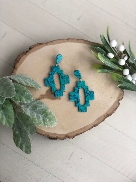 Southwest Polymer Clay Earrings, Turquoise Polymer Clay Earrings, Turquoise Clay Earrings, Easy Polymer Clay, Diy Fimo, Earring Inspo, Fimo Jewelry, Earrings Beads, Wild Ginger