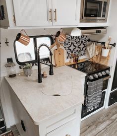 Rv Makeover Jacquelinesarahh 00001 Glamper Camper, Rv Interior Remodel, Camper Interior Design, Caravan Makeover, Camper Trailer Remodel, Vintage Camper Remodel, Trailer Decor, Mobile Home Living, Rv Homes