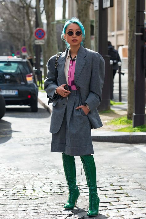 Margaret Zhang Style, Blazer Photoshoot, Grey Corset, Vogue Business, Corset Blazer, Margaret Zhang, Maxi Blazer, Curated Closet, Vogue China