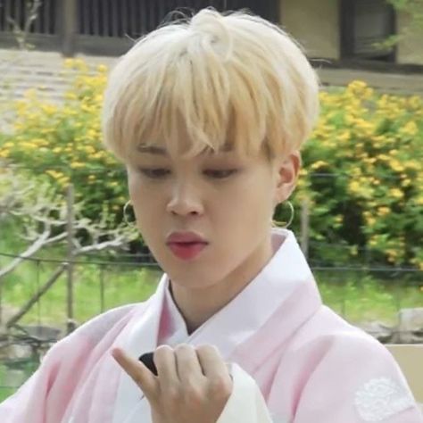 Jimin Funny Face, Park Jimin Bts Wallpaper, Jimin Funny, Park Jimin Cute, Park Jimin Bts, Bts Face, Bts Boys, Bts Pictures, Bts Photo