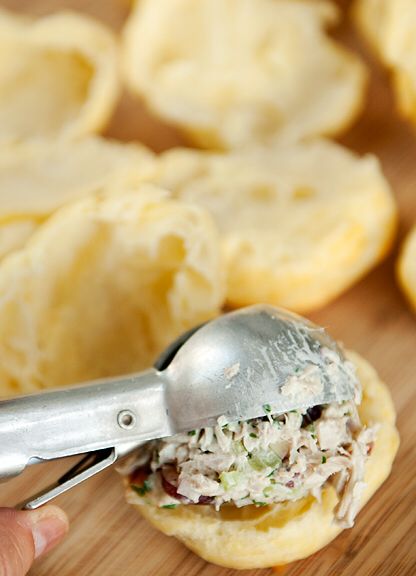 Chicken Salad Puffs, Crostini Ideas, Macncheese Recipe, Tasty Appetizers, Luncheon Menu, Tiny Bites, Tea Party Sandwiches, Tea Sandwiches Recipes, Appetizer Party