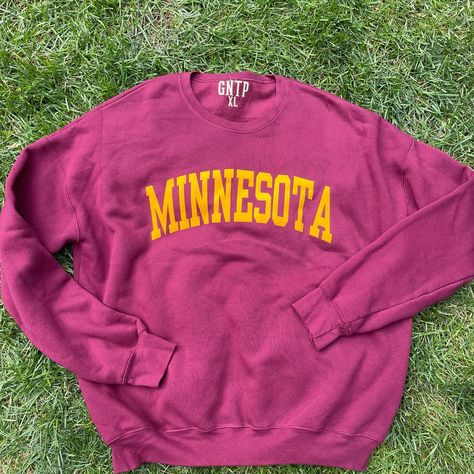 Go Fight Win!! 🏈 Our cozy warm Minnesota Sweatshirt #instapicoftheday #insta #minnesota #minnesotafootball #goldengophers #goldie #bigten #skiumah #bigtenfootball #football #collegefootball #pigskin #touchdown #sportswear #outdoors #college #football #shirt #footballshirt #footballtee #gopherssports #minnesotahockey Minnesota Sweatshirt, Penn State Football, Big Ten, Football Tees, Pig Skin, Penn State, Football Shirt, College Football, Football Shirts