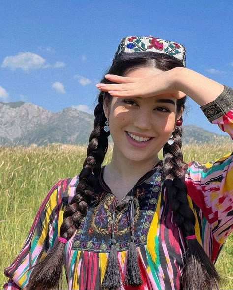 Uzbek Culture, Uzbekistan Aesthetic, Uzbek People, Uzbekistan Girl, Uzbek Clothing, World Aesthetic, Toys Barbie, Anime World, National Clothes